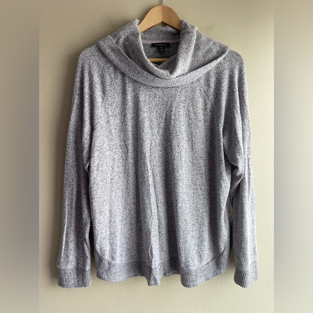 Tribal Gray Women Turtleneck Sweater Size XL - Picture 1 of 8
